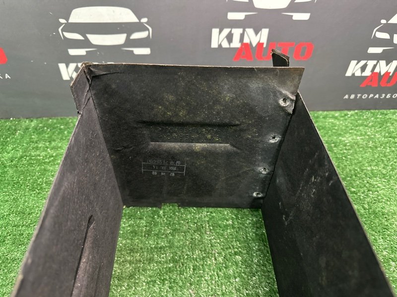 Короб аккумулятора Kia Sportage 2 2009 KM