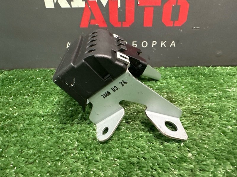Датчик обогрева заднего стекла Kia Sportage 2 2009 KM