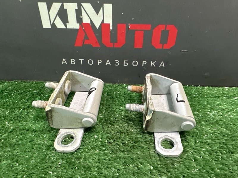 Петли крышки багажника Kia Sportage 2 2009 KM