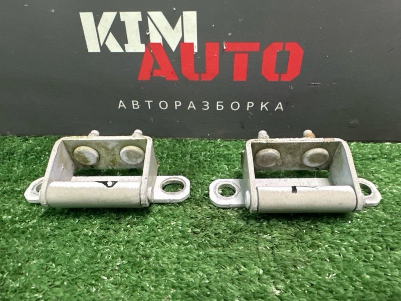 Петли крышки багажника Kia Sportage 2 2009 KM