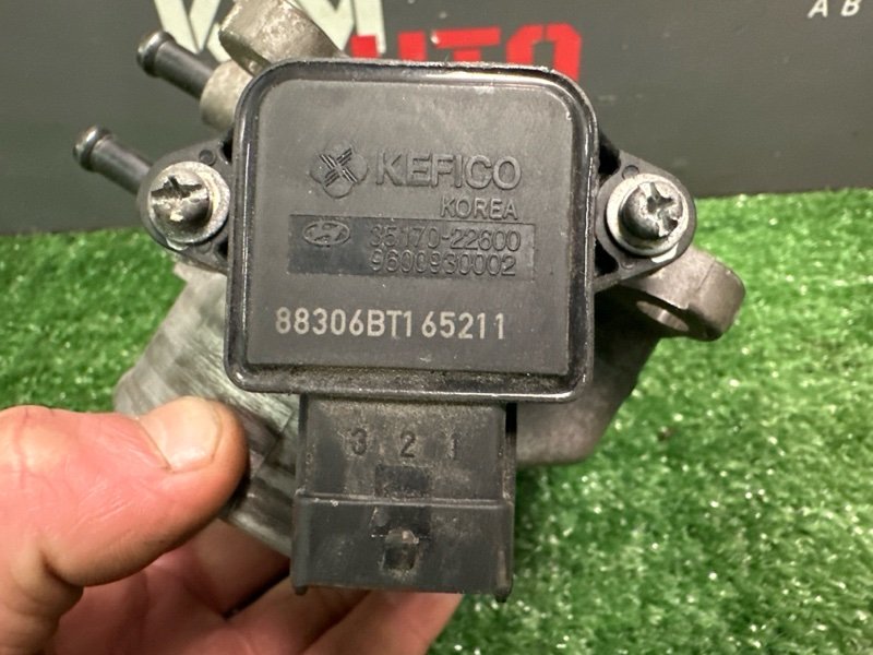 Дроссельная заслонка Kia Sportage 2 2009 KM