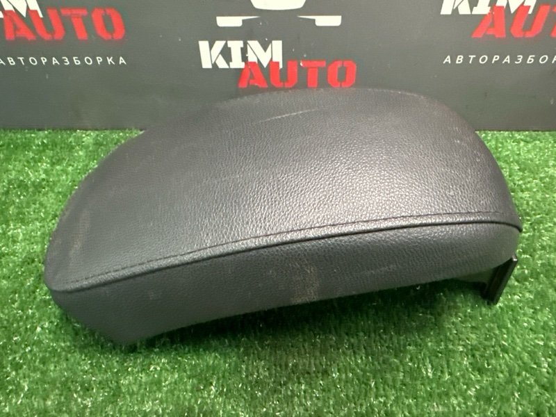 Подлокотник Kia Sportage 2 2009 KM