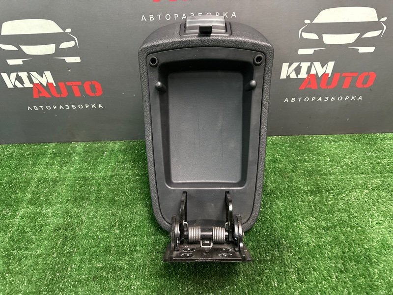 Подлокотник Kia Sportage 2 2009 KM