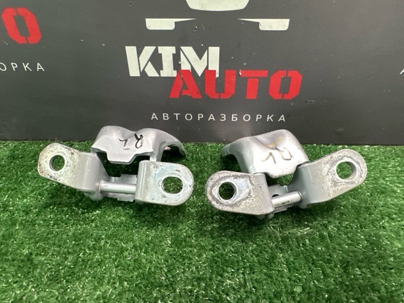 Петли двери Kia Sportage 2 2009 KM