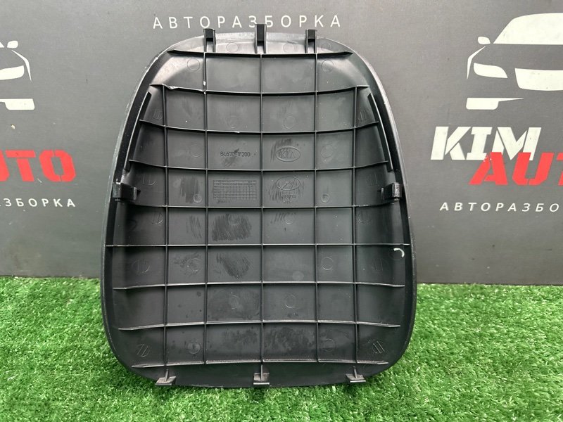 Накладка центральной консоли Kia Sportage 2 2009 KM