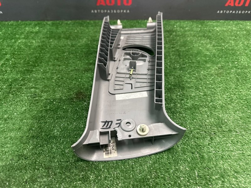 Накладка центральной стойки верхняя Hyundai Elantra 4 HD 06-11 2007