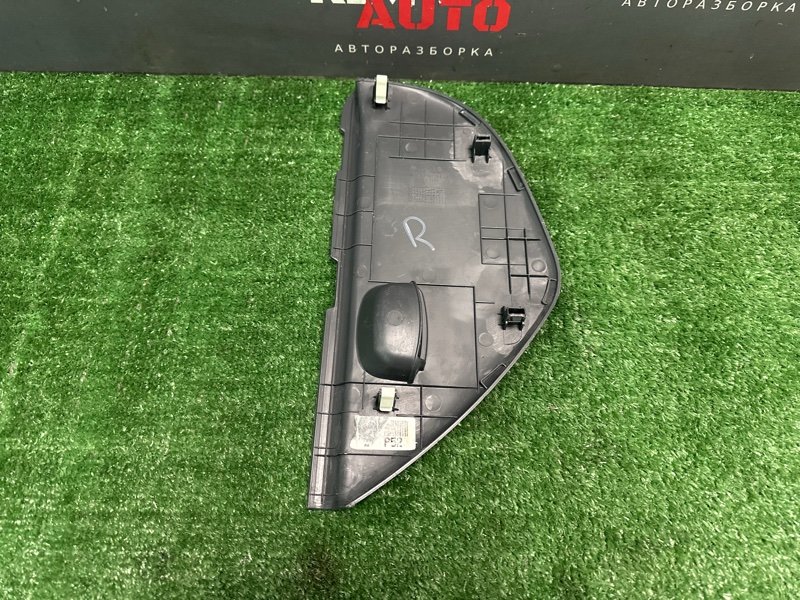 Накладка торпедо боковая Hyundai Elantra 4 HD 06-11 2007