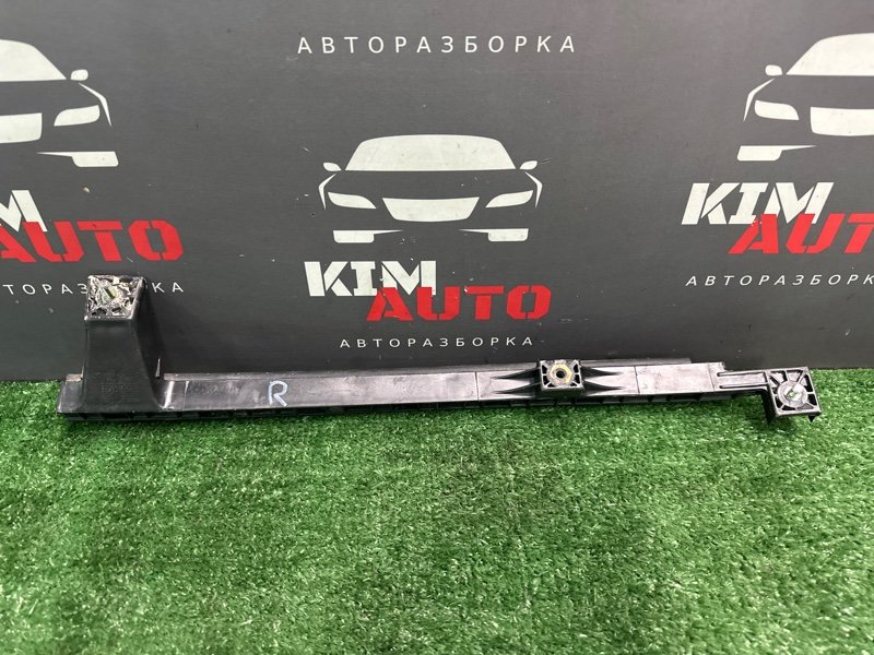 Направляющая стекла двери Hyundai Elantra 4 HD 06-11 2007