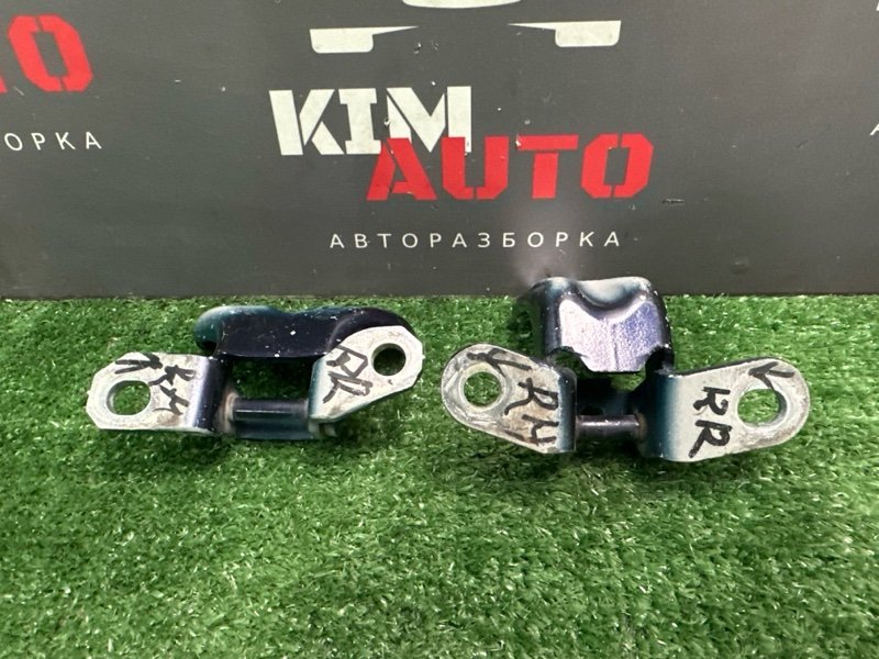 Петли двери Hyundai Elantra 4 HD 06-11 2007