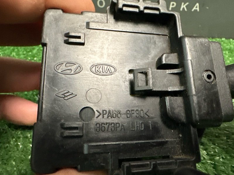 Подрулевой переключатель дворников Hyundai Elantra 4 HD 06-11 2007
