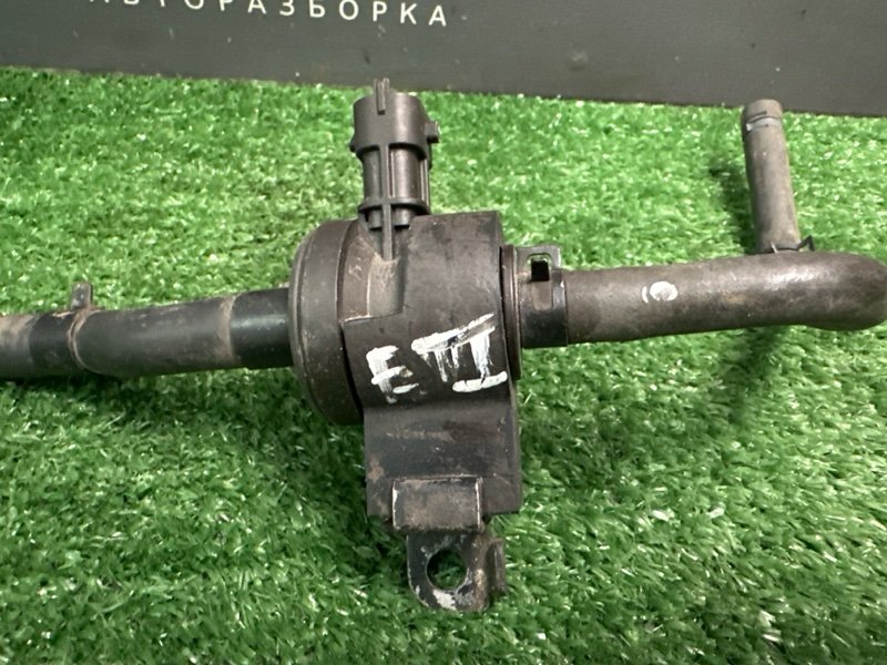 Клапан вентиляции топливного бака (адсорбера) Hyundai Elantra 4 HD 06-11 2007