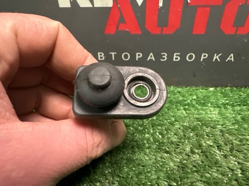 Концевик двери Hyundai Elantra 4 HD 06-11 2007
