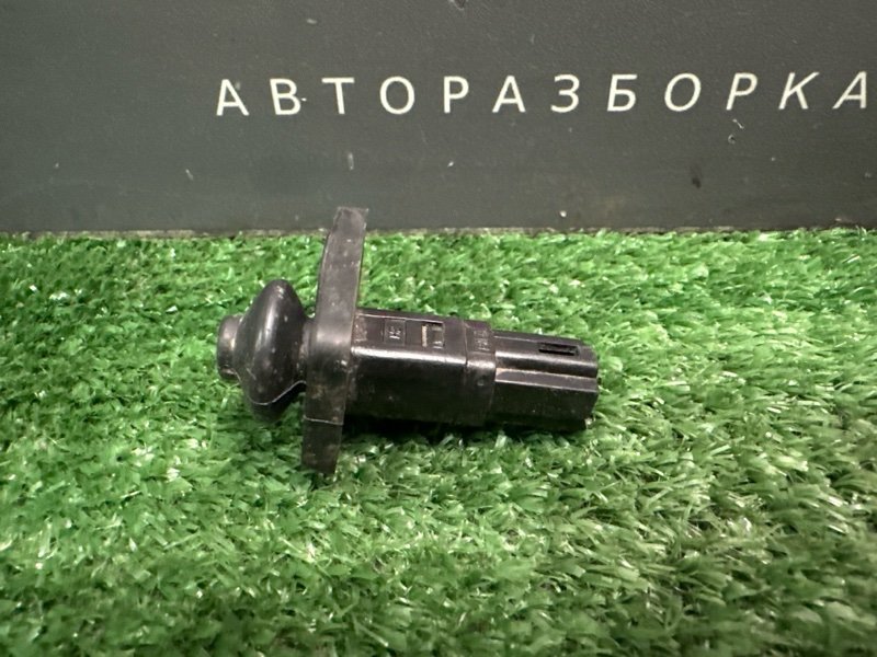 Концевик двери Hyundai Elantra 4 HD 06-11 2007