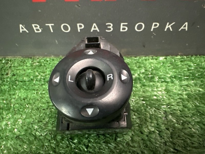 Блок управления зеркалами Hyundai Elantra 4 HD 06-11 2007