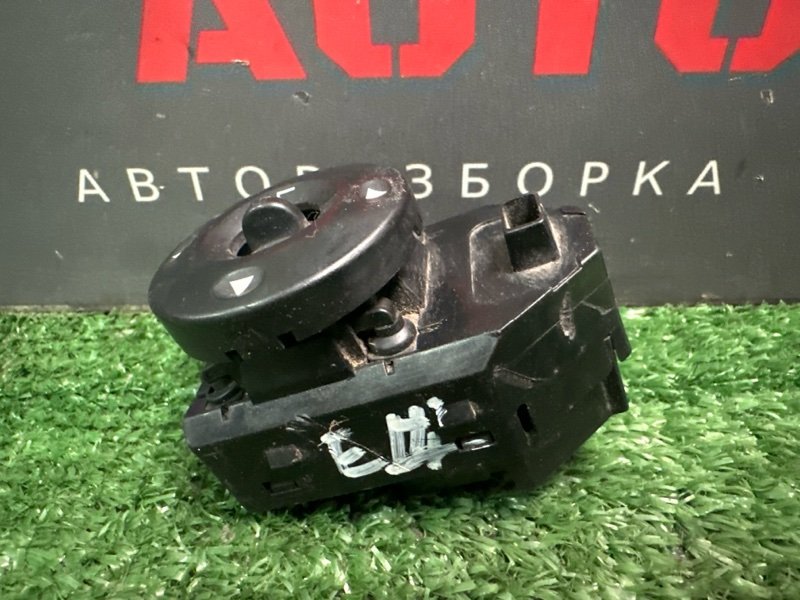 Блок управления зеркалами Hyundai Elantra 4 HD 06-11 2007