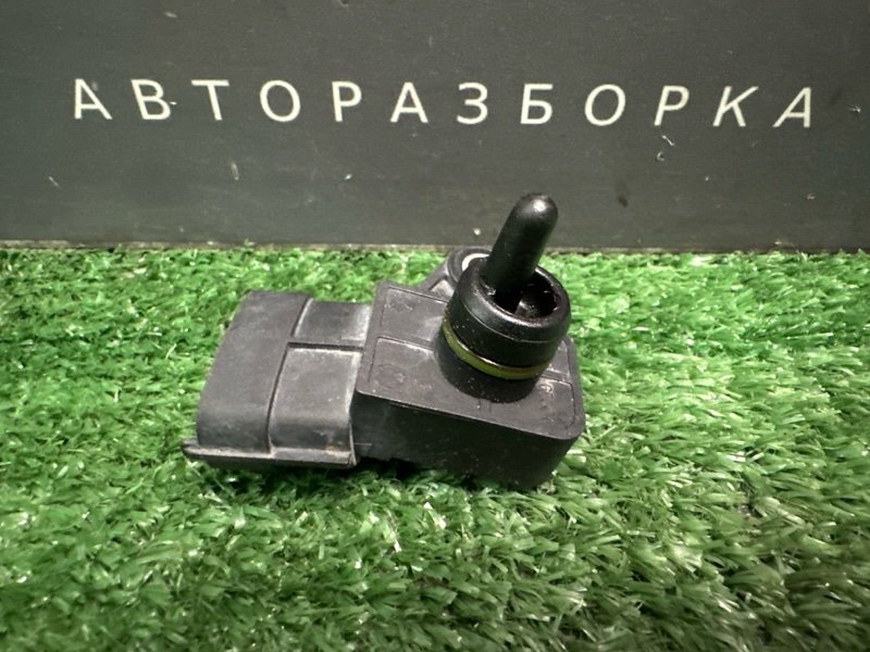 Датчик массового расхода воздуха ДМРВ Hyundai Elantra HD 2008