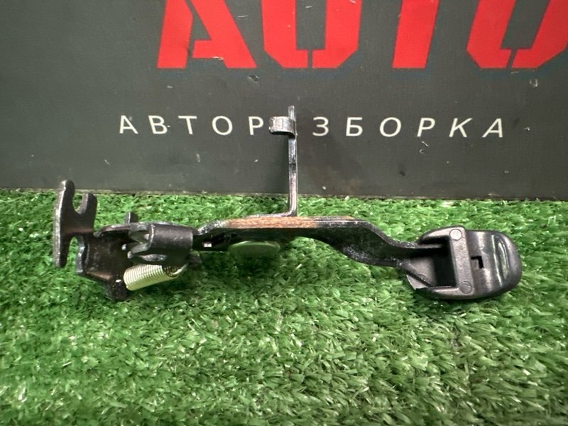 Ручка открывания бензобака Hyundai Elantra 4 HD 06-11 2007