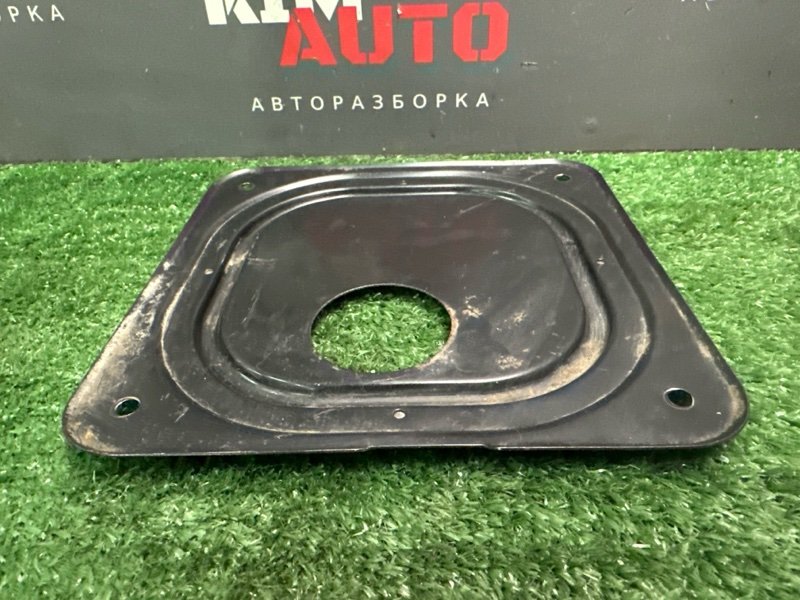Крышка топливного бака Kia Sportage 2 2009 KM