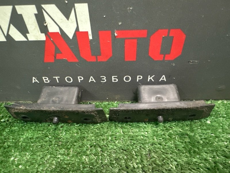 Отбойник крышки багажника Kia Sportage 2 2009 KM