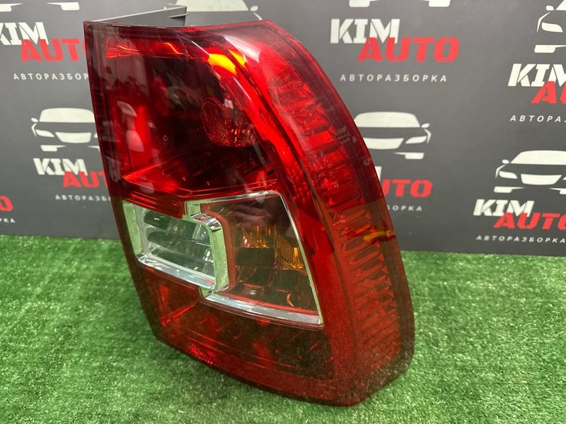 Фонарь Kia Sportage 2 2009 KM