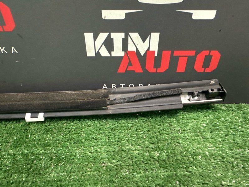 Уплотнитель стекла наружный (Бархотка) Hyundai Elantra 4 HD 06-11 2007