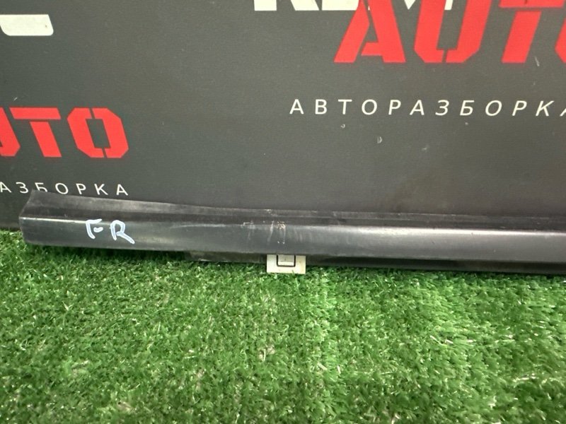 Уплотнитель стекла наружный (Бархотка) Hyundai Elantra 4 HD 06-11 2007