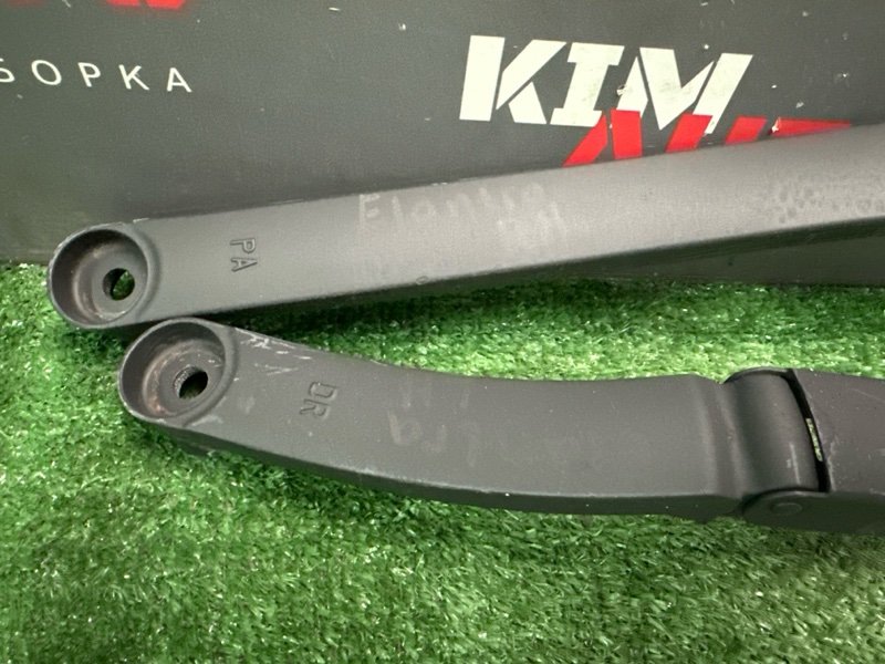 Поводок дворников Hyundai Elantra 4 HD 06-11 2007