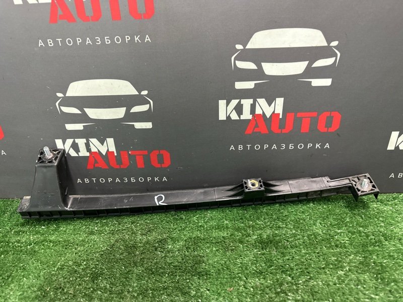 Направляющая стекла двери Hyundai Elantra 4 HD 06-11 2007