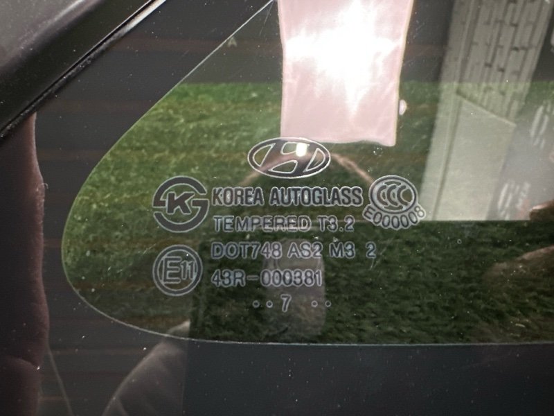 Стекло глухое заднее Hyundai Elantra 4 HD 06-11 2007