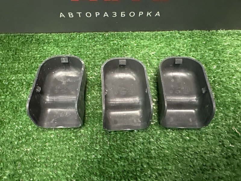 Крышка салазок сидений Hyundai Elantra 4 HD 06-11 2007