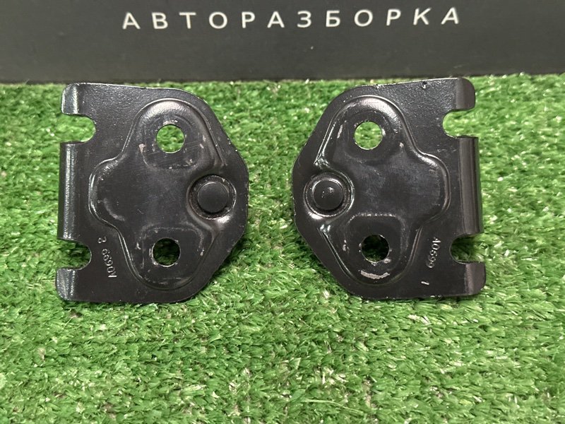 Ответная часть замка двери Ford Focus 2 2009 HB