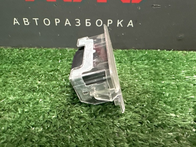 Плафон подсветки багажника Kia Rio 3 HB 2013