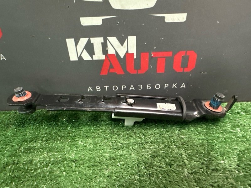 Механизм регулировки ремня безопасности Kia Ceed 1 HB 2012 ED