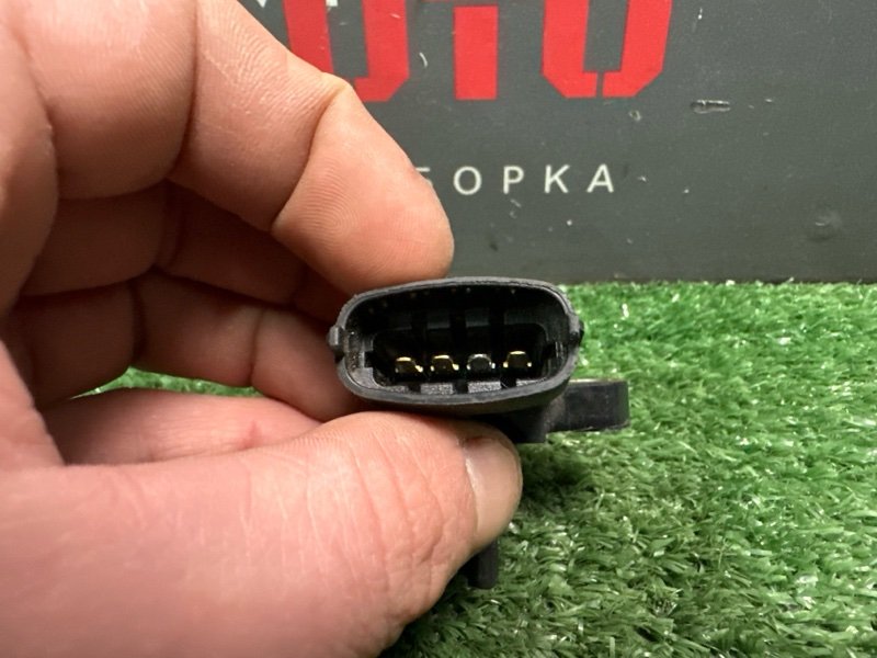 Датчик массового расхода воздуха ДМРВ Kia Rio 3 HB 2013