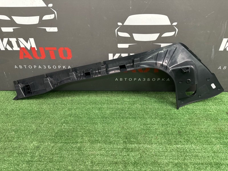 Накладка порога внутренняя Skoda Yeti 2014