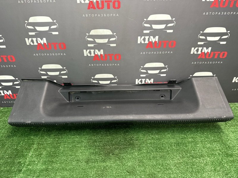 Накладка задней панели Skoda Yeti 2014