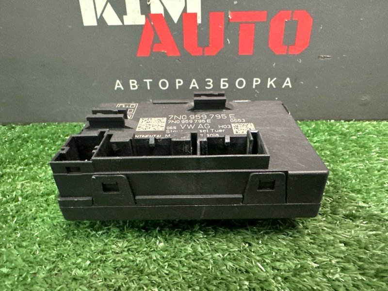 Блок комфорта двери Skoda Yeti 2014