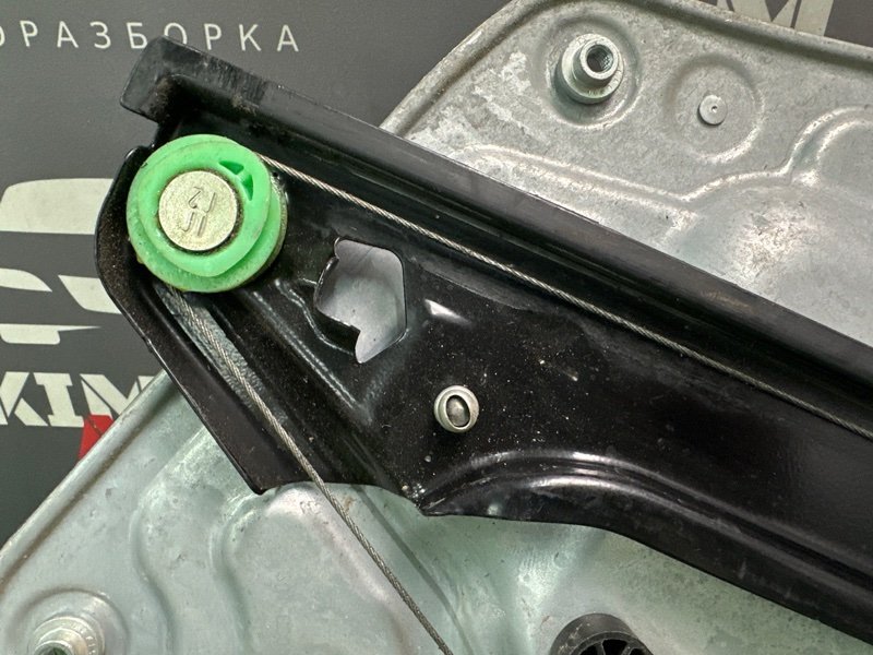 Механизм стеклоподъёмника Skoda Yeti 2014