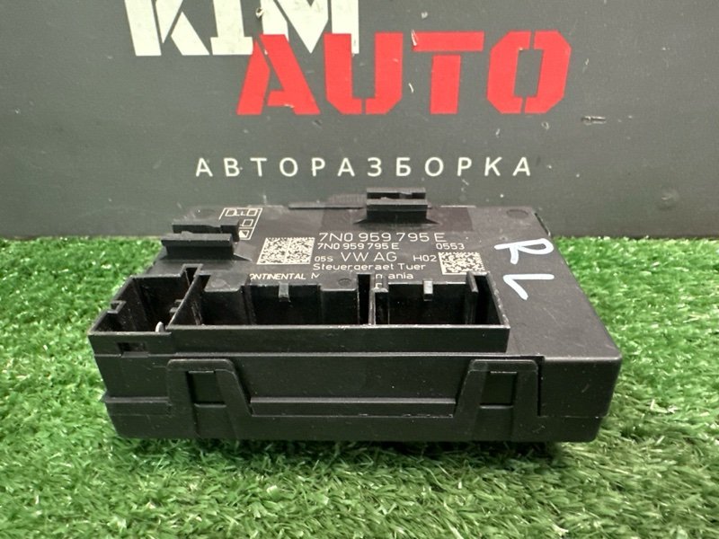 Блок комфорта двери Skoda Yeti 2014