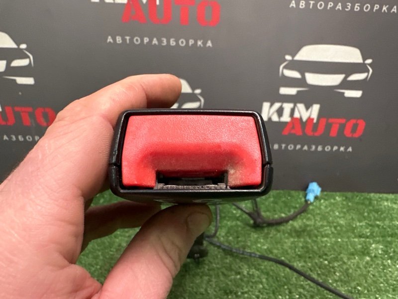 Замок ремня безопасности Skoda Yeti 2014