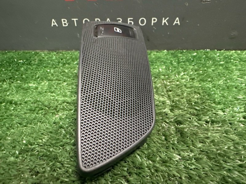 Кнопка стеклоподъемника Skoda Yeti 2014