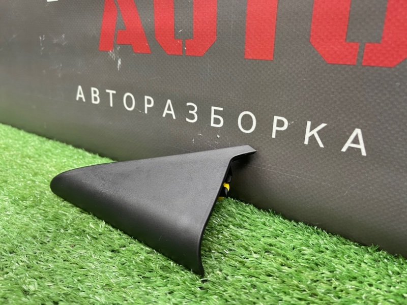 Накладка двери внутренняя Kia Ceed 1 HB 2011 ED