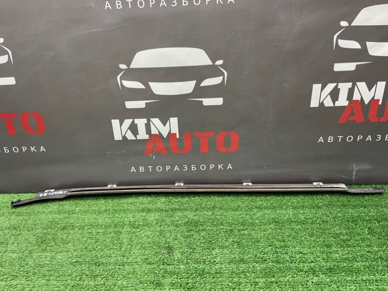 Уплотнитель стекла наружный (Бархотка) Kia Ceed 1 HB 2011 ED