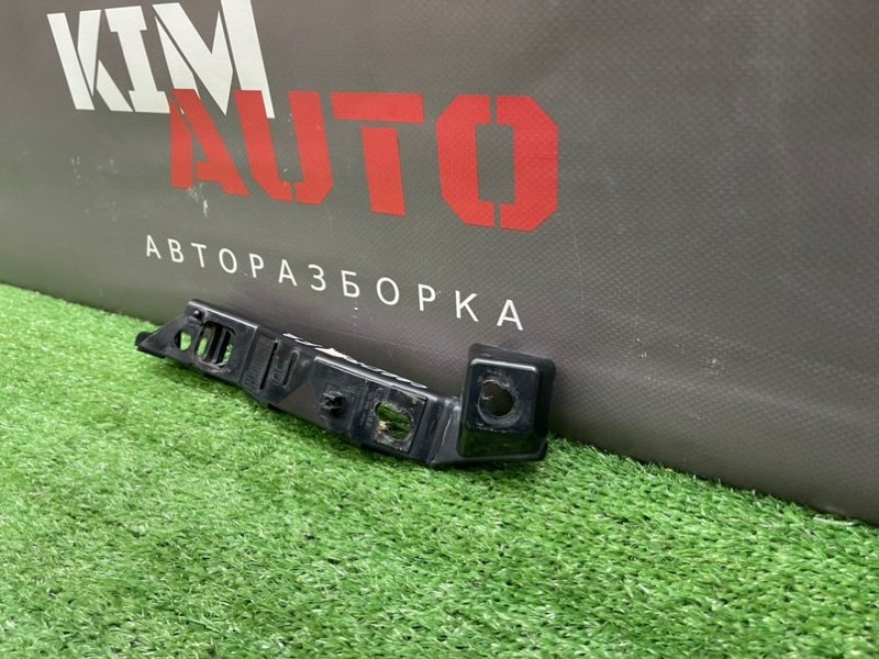 Кронштейн бампера Kia Ceed 1 HB 2011 ED