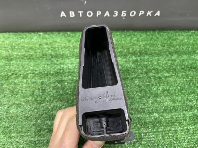 Дефлектор отопителя центральный Kia Ceed 1 HB 2011 ED