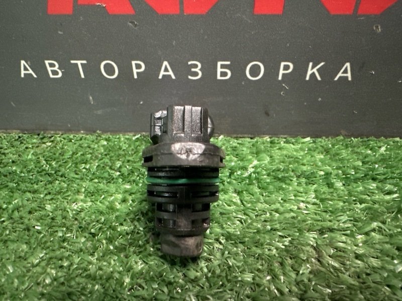 Датчик положения распредвала Skoda Yeti 2014