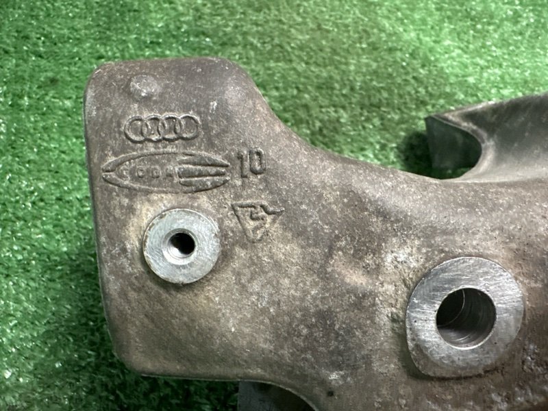 Кулак поворотный Audi A6 quattro 2007 C6