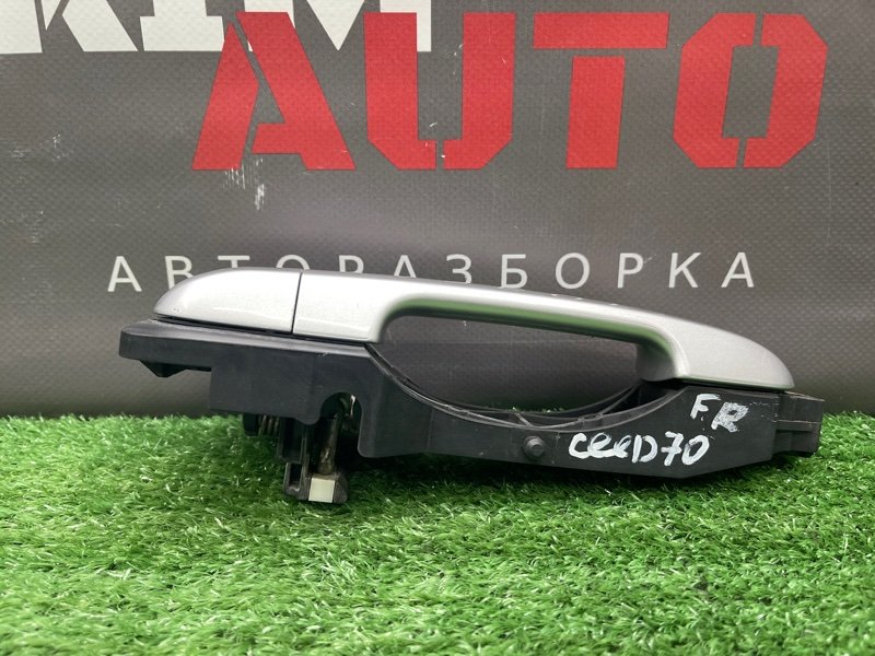 Ручка двери наружная в сборе Kia Ceed 1 HB 2011 ED