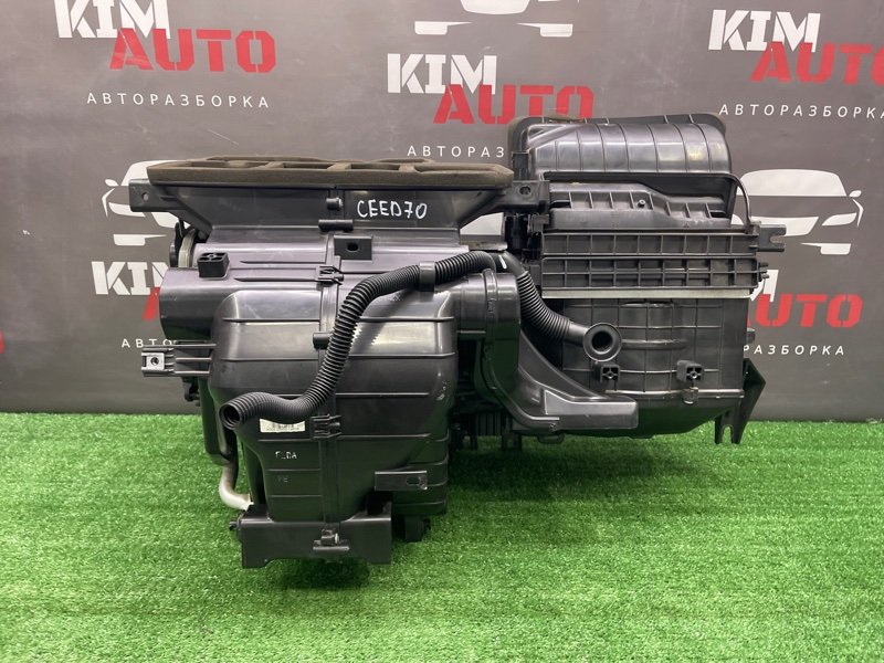 Отопитель в сборе Kia Ceed 1 HB 2011 ED