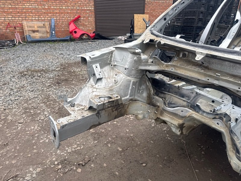 Четверть (лонжерон) Skoda Yeti 2014